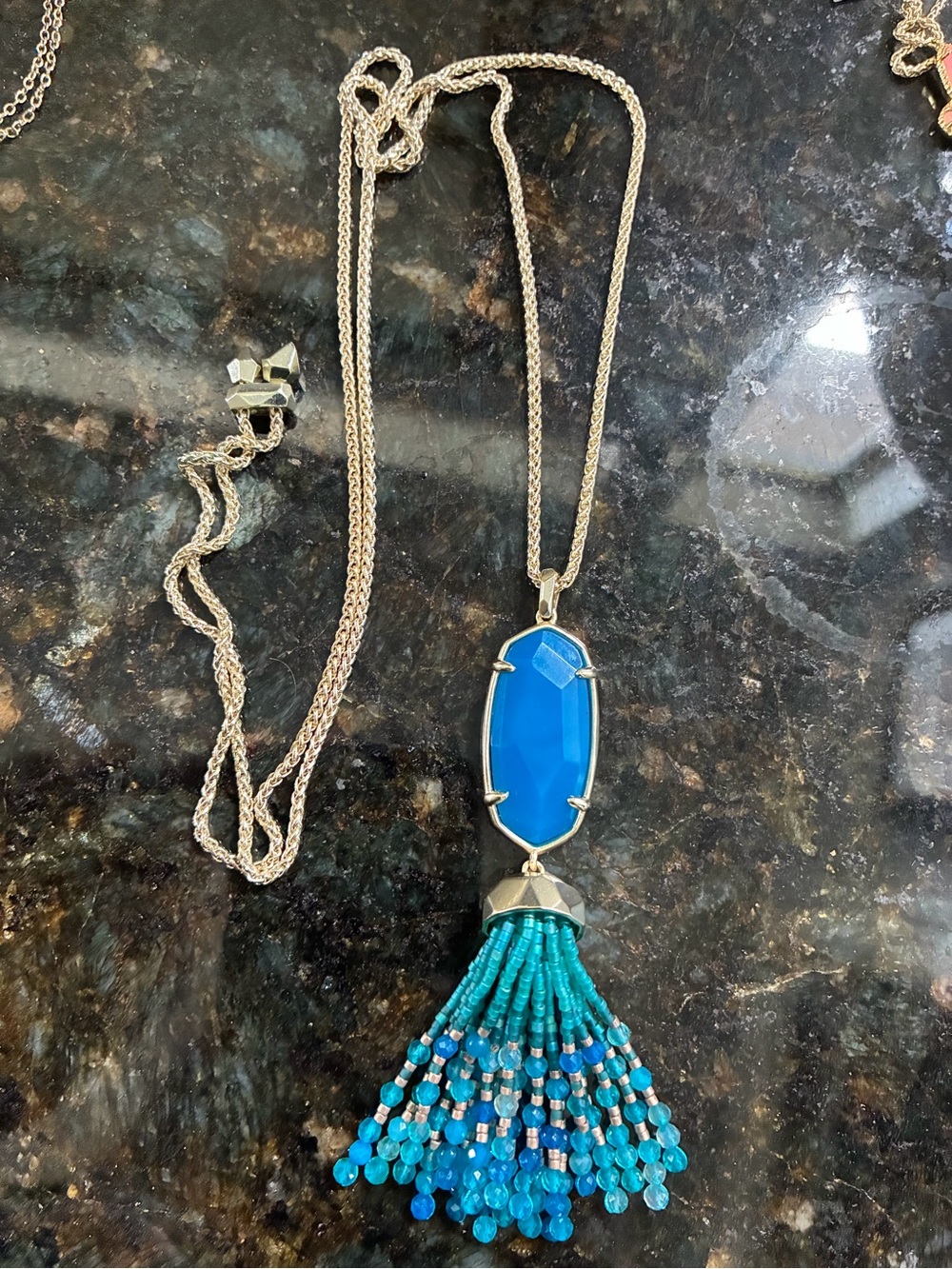 Kendra Scott gold beaded adjustable Evie necklace in aqua and teal - Picture 1 of 5